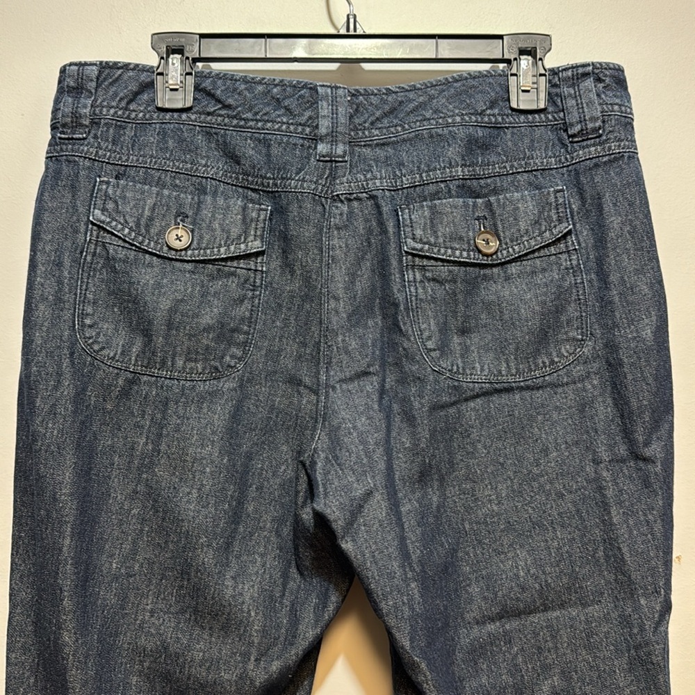 New York & Company Blue Denim Capri Pants - Picture 5 of 8